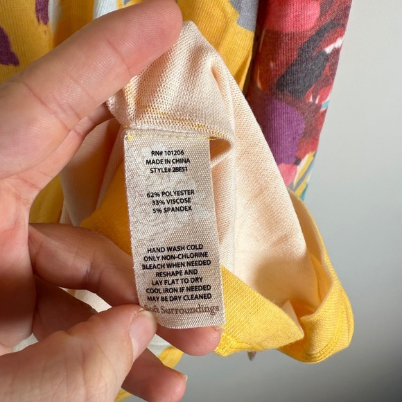 Soft Surroundings Delphine Floral Print V-Neck Lightweight Tunic‎ Sweater Large - Picture 4 of 5